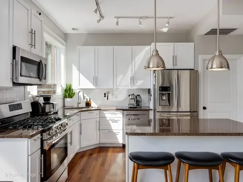 1950 North Honore Street Chicago IL 60622