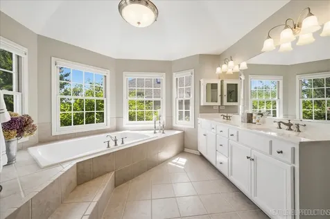 1849 Eldorado Drive Geneva IL 60134