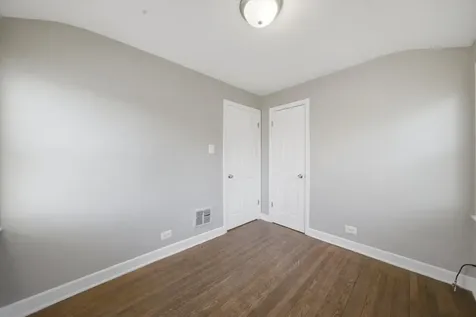 10122 South Luella Avenue Chicago IL 60617