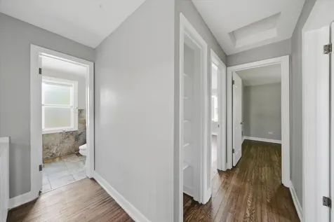 10122 South Luella Avenue Chicago IL 60617