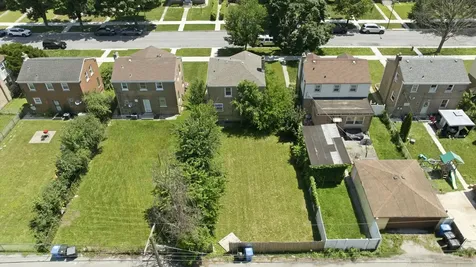 10122 South Luella Avenue Chicago IL 60617