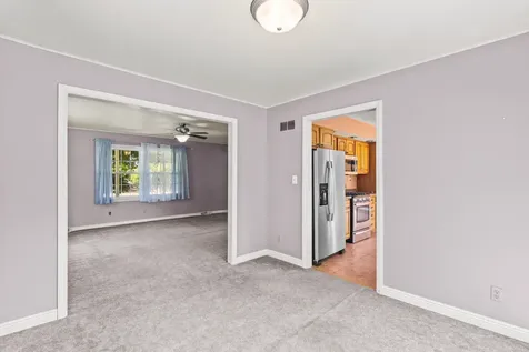 481 Lasalle Drive Lake Holiday IL 60552
