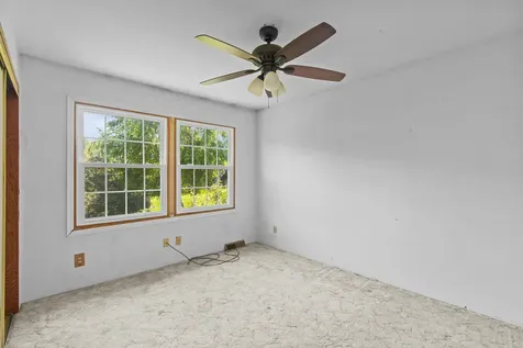 481 Lasalle Drive Lake Holiday IL 60552