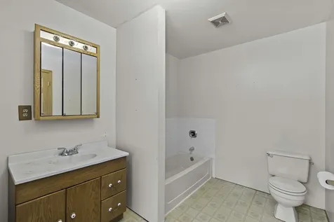 481 Lasalle Drive Lake Holiday IL 60552
