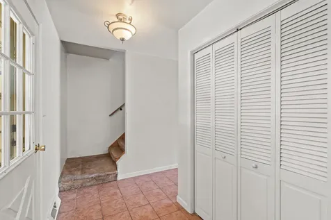 481 Lasalle Drive Lake Holiday IL 60552