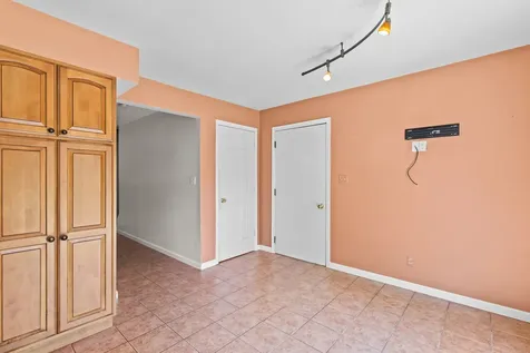 481 Lasalle Drive Lake Holiday IL 60552