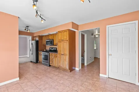 481 Lasalle Drive Lake Holiday IL 60552