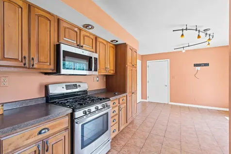 481 Lasalle Drive Lake Holiday IL 60552