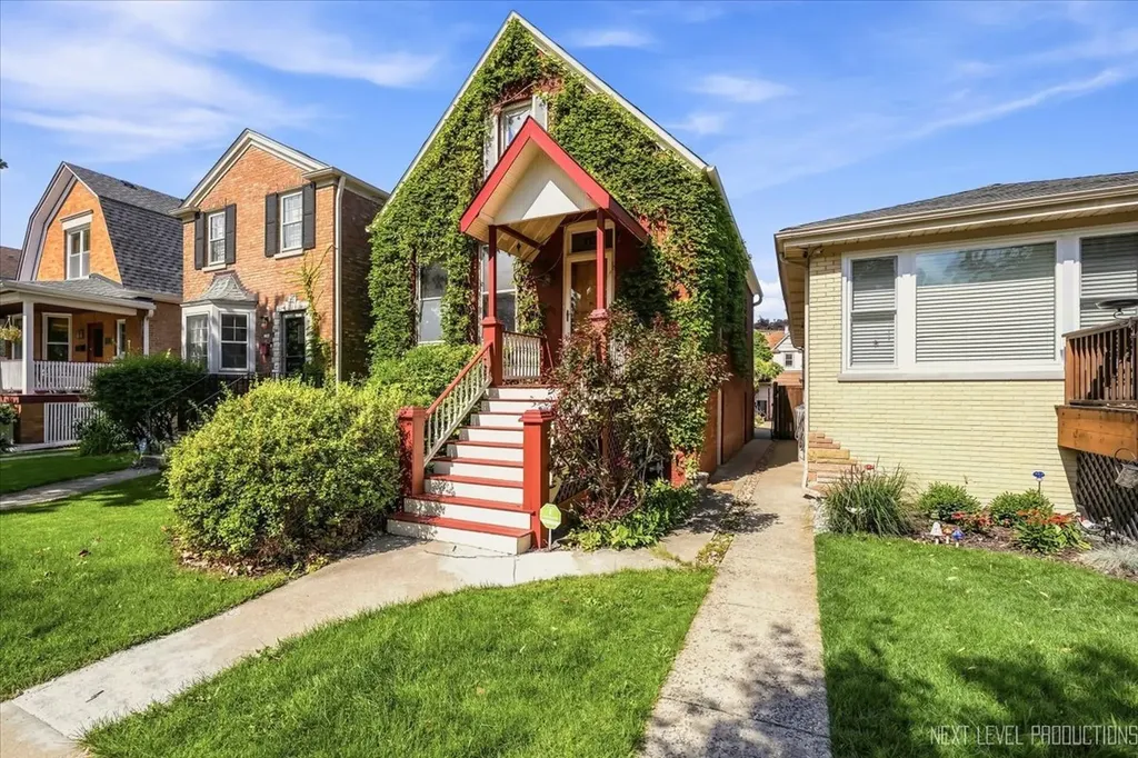 1137 South East Avenue Oak Park IL 60304