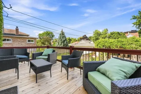 1137 South East Avenue Oak Park IL 60304