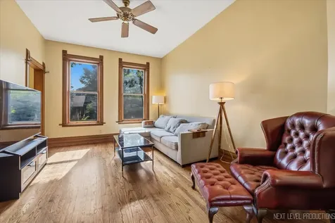 1137 South East Avenue Oak Park IL 60304