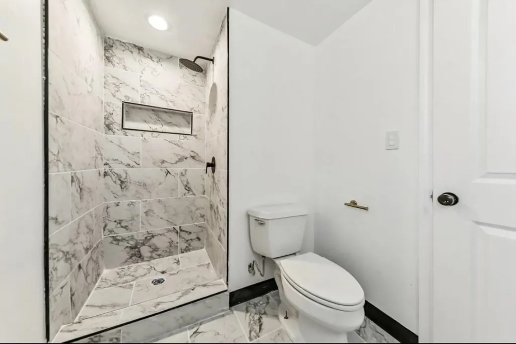 7801 South Eberhart Avenue Chicago IL 60619