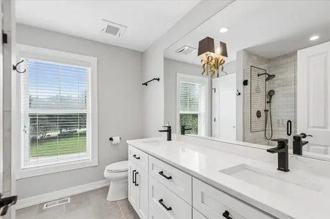 634 Indian Path Road Grayslake IL 60030