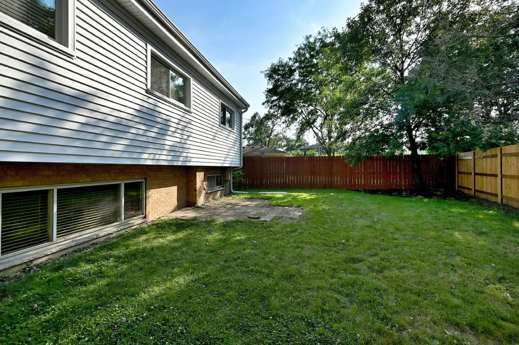 286 South Boyd Avenue Elmhurst IL 60126