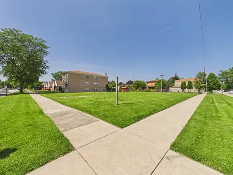 1636 North 32nd Avenue Melrose Park IL 60160