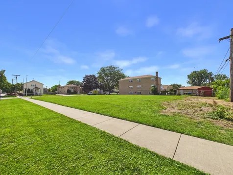 1636 North 32nd Avenue Melrose Park IL 60160
