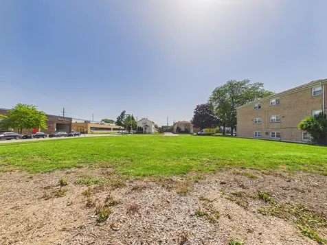 1636 North 32nd Avenue Melrose Park IL 60160