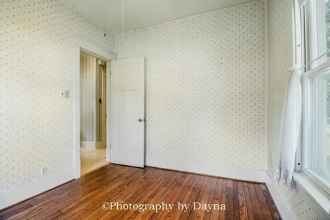 502 East 4th Street Momence IL 60954