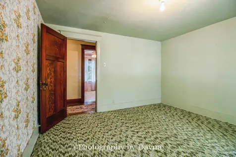 502 East 4th Street Momence IL 60954
