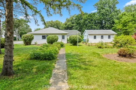 502 East 4th Street Momence IL 60954