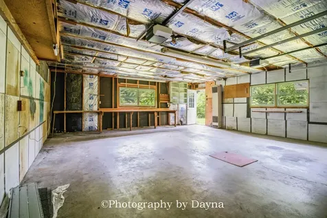 502 East 4th Street Momence IL 60954