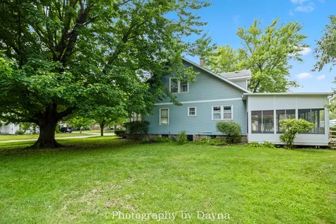 502 East 4th Street Momence IL 60954