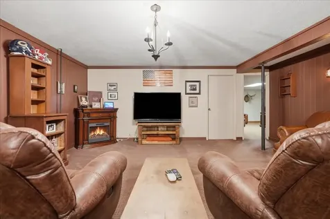511 North Grove Street Colfax IL 61728
