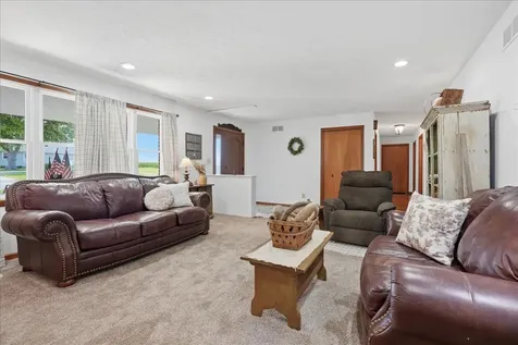 511 North Grove Street Colfax IL 61728