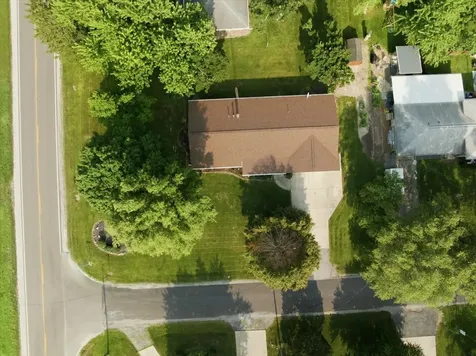 511 North Grove Street Colfax IL 61728