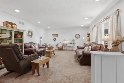 511 North Grove Street Colfax IL 61728