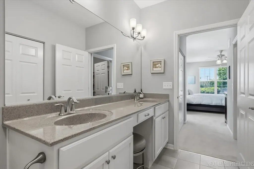2747 Northmoor Drive Naperville IL 60564