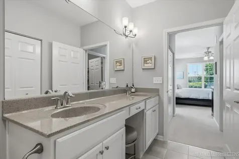 2747 Northmoor Drive Naperville IL 60564