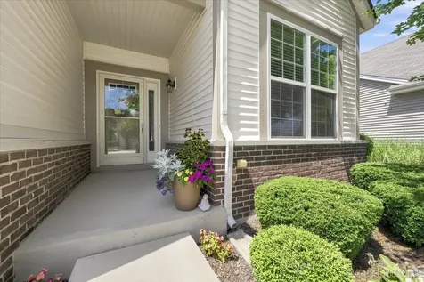 2747 Northmoor Drive Naperville IL 60564
