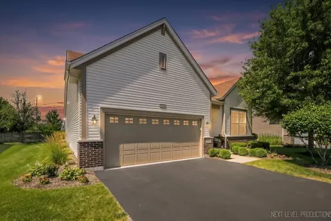 2747 Northmoor Drive Naperville IL 60564