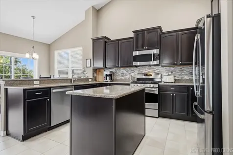 2747 Northmoor Drive Naperville IL 60564