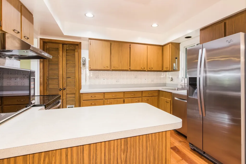 10 Hollycourt Terrace Lake Zurich IL 60047