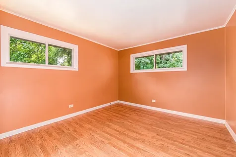10 Hollycourt Terrace Lake Zurich IL 60047