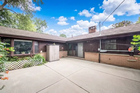 10 Hollycourt Terrace Lake Zurich IL 60047
