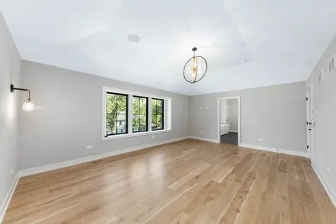 1314 North Eagle Street Naperville IL 60563