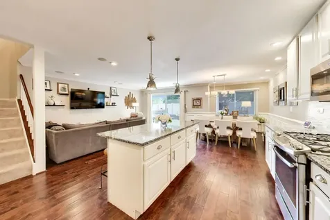 309 Redwing Drive Deerfield IL 60015