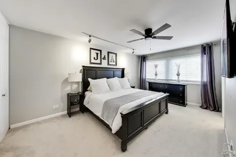 309 Redwing Drive Deerfield IL 60015