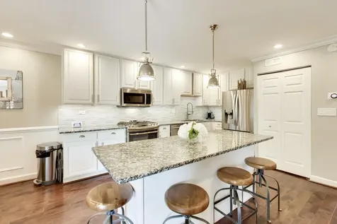 309 Redwing Drive Deerfield IL 60015