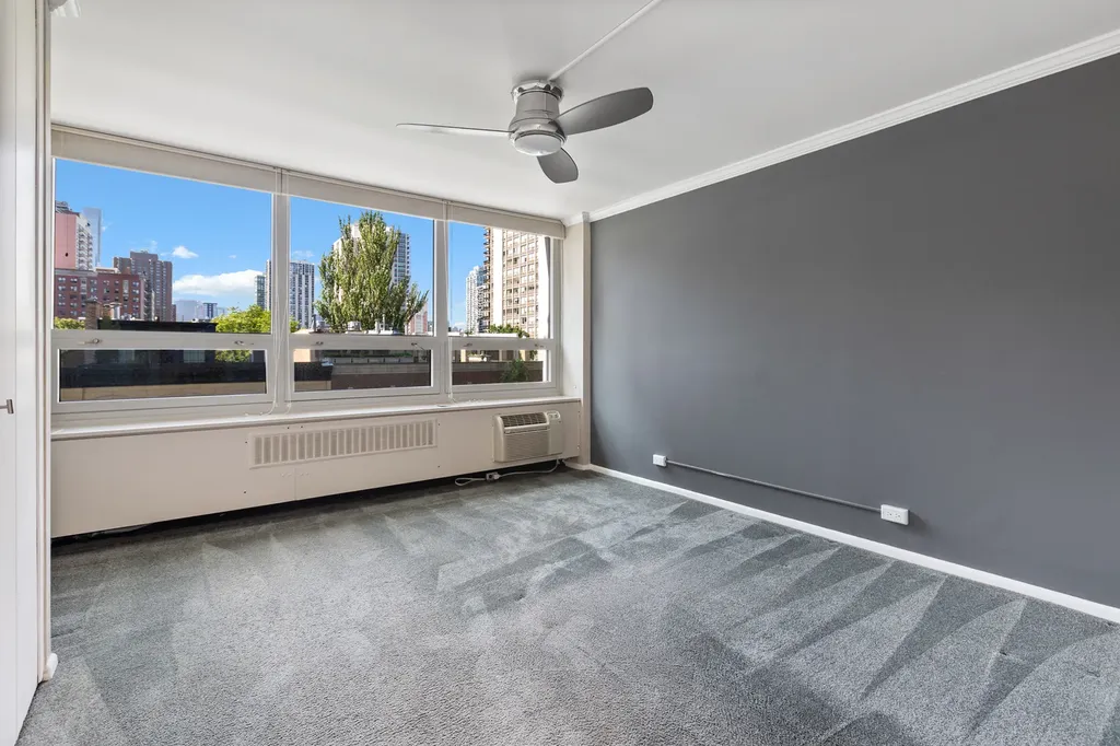 88 West Schiller Street Chicago IL 60610