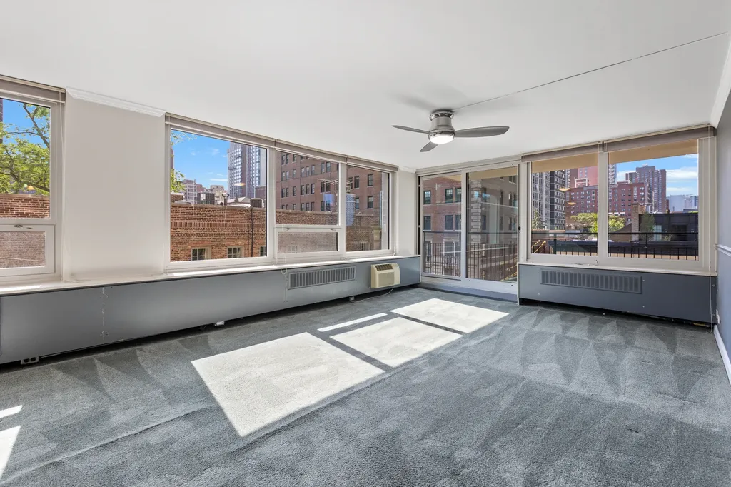 88 West Schiller Street Chicago IL 60610