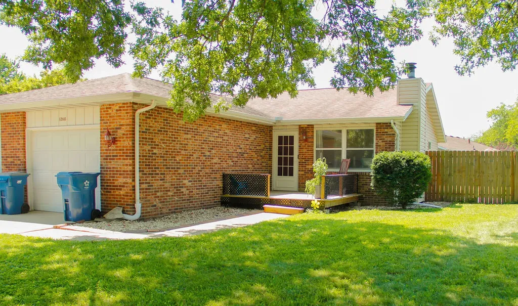 1260 Deerpath Drive Morris IL 60450