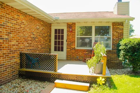 1260 Deerpath Drive Morris IL 60450