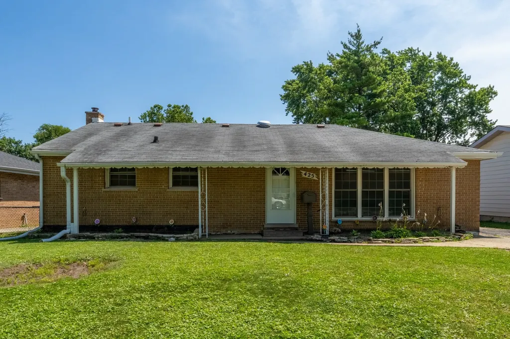 425 South Clarendon Avenue Addison IL 60101