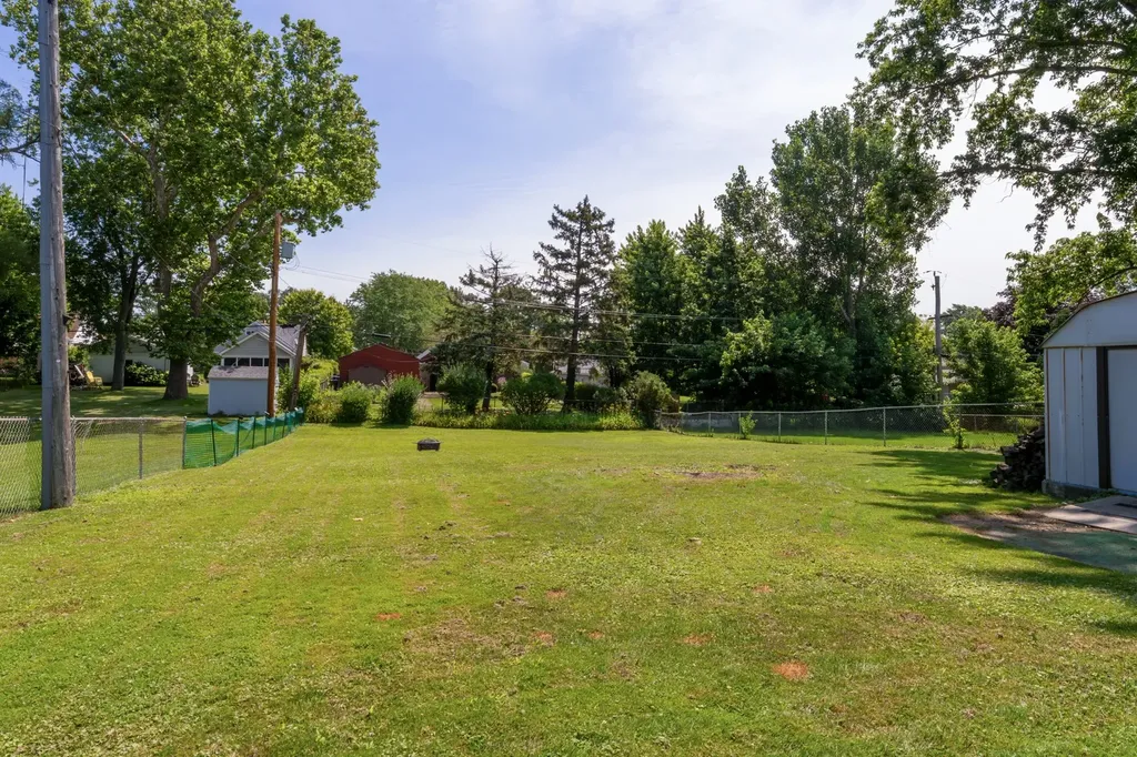 425 South Clarendon Avenue Addison IL 60101