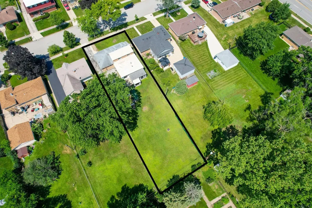 425 South Clarendon Avenue Addison IL 60101