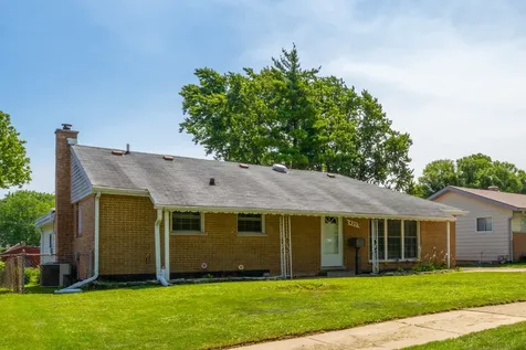 425 South Clarendon Avenue Addison IL 60101